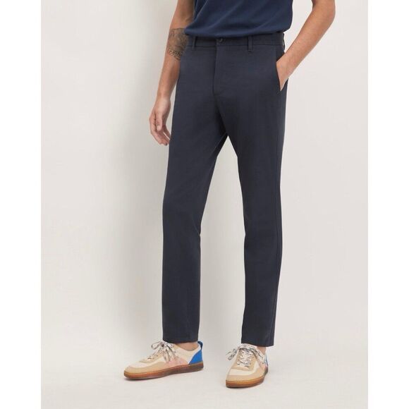 Everlane Performance Chino Slim Fit Pant Men 32 x 30 Uniform Navy Blue NWOT - Picture 1 of 13
